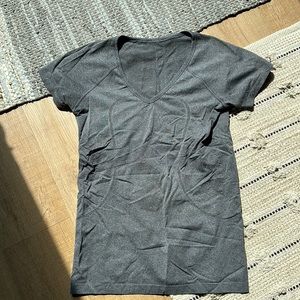 Gray Lululemon Swiftly Tech short sleeve shirt. Size 10.